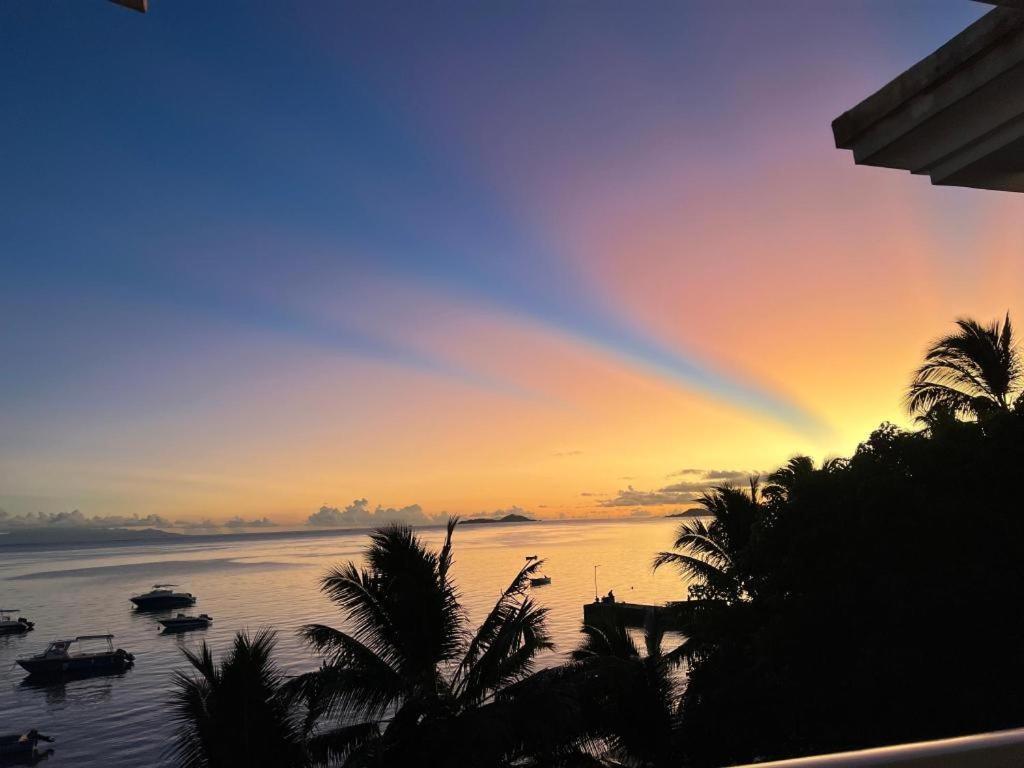 Diamond Plaza Hotel Grand Anse  Kültér fotó